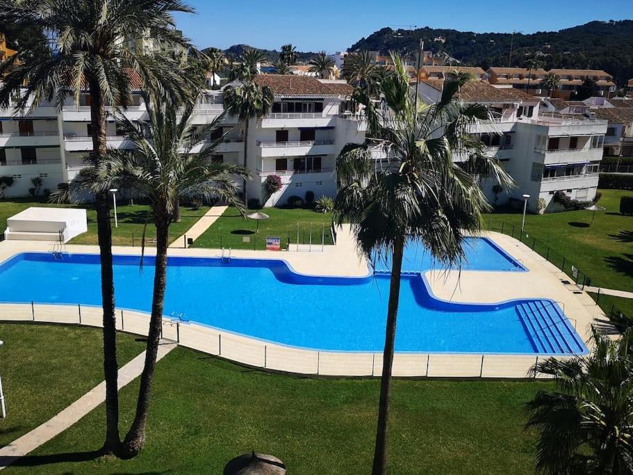 Casa En Urb. Con La Piscina Mas Grande De Javea. מראה חיצוני תמונה