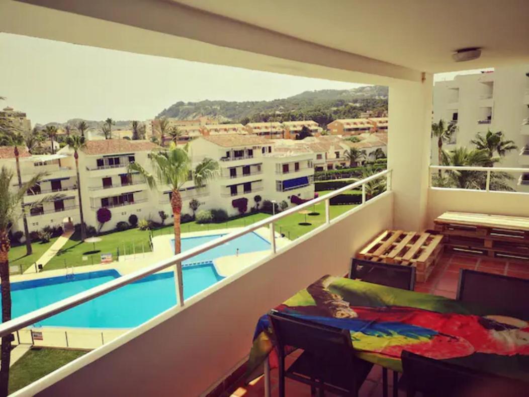 Casa En Urb. Con La Piscina Mas Grande De Javea. מראה חיצוני תמונה